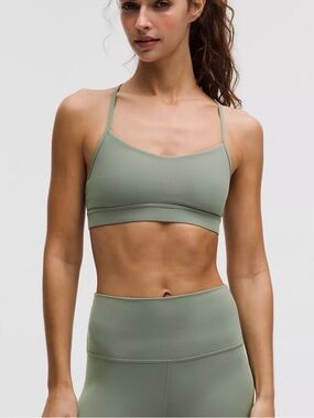 NWT Lululemon Flow Y Bra Nulu
Light Support, A–C Cups size 10